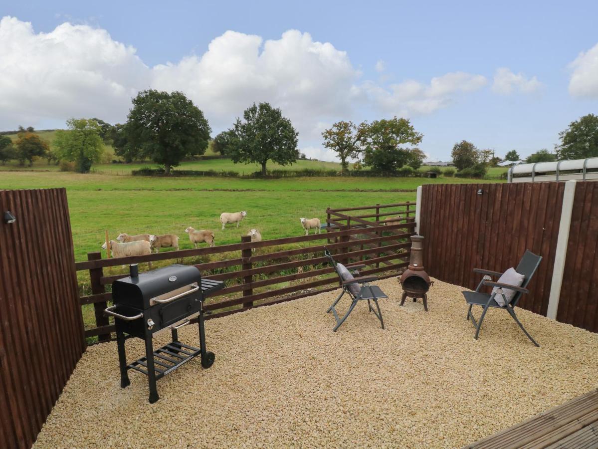 The Pod At Bank House Farm Vila Stafford Exterior foto
