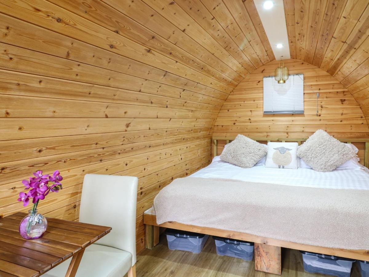 The Pod At Bank House Farm Vila Stafford Exterior foto